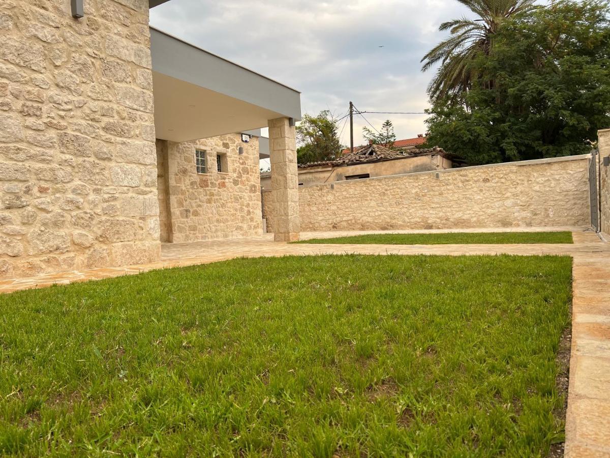 Ag.Stone.Home Isthmia Exterior photo